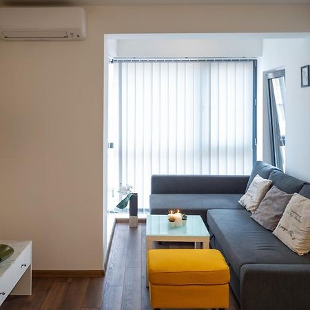 Bright Studio In The City Center София Экстерьер фото