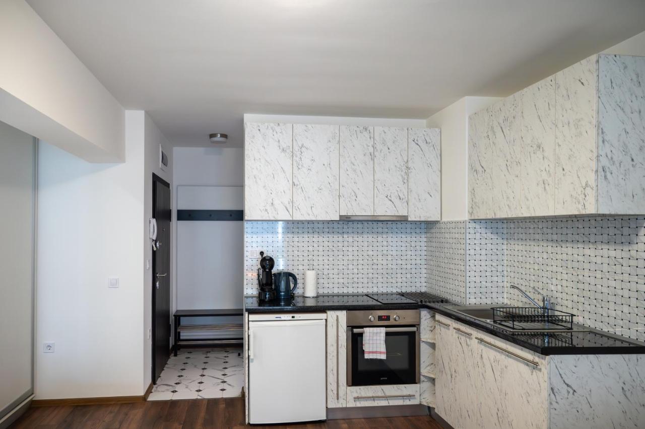 Bright Studio In The City Center София Экстерьер фото