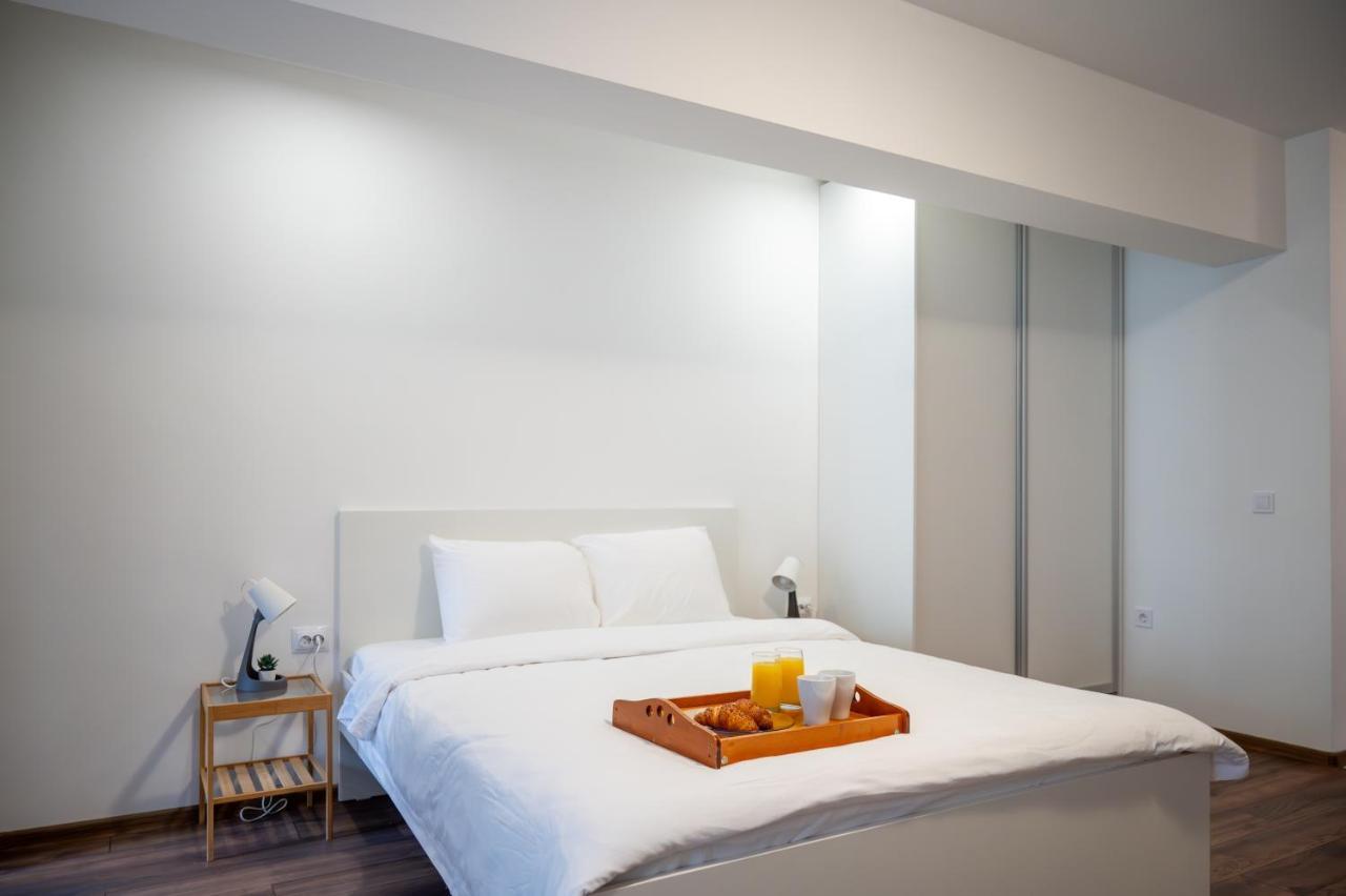 Bright Studio In The City Center София Экстерьер фото