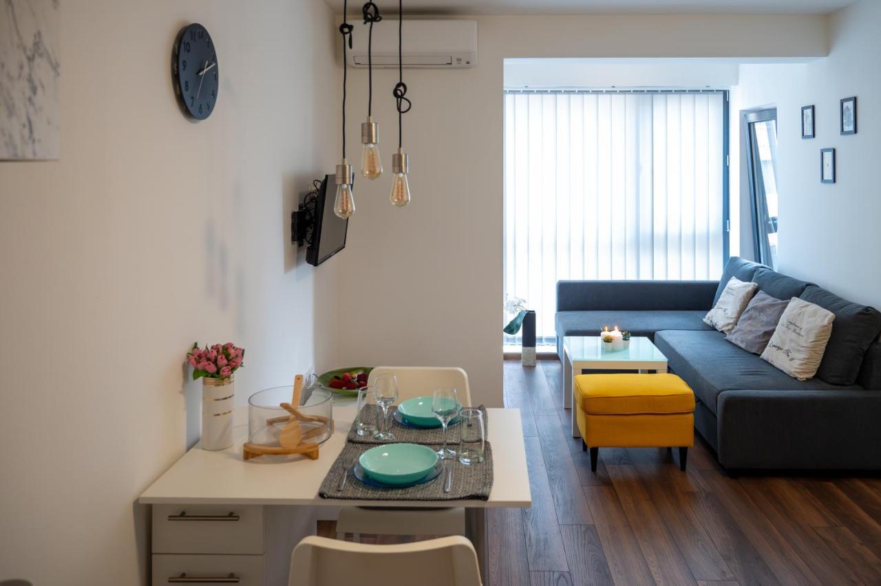 Bright Studio In The City Center София Экстерьер фото