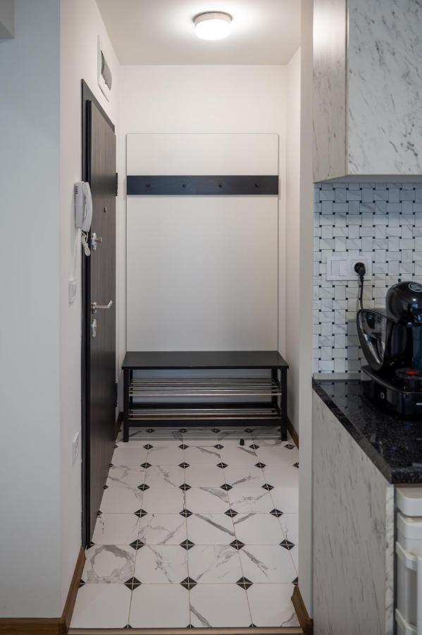 Bright Studio In The City Center София Экстерьер фото