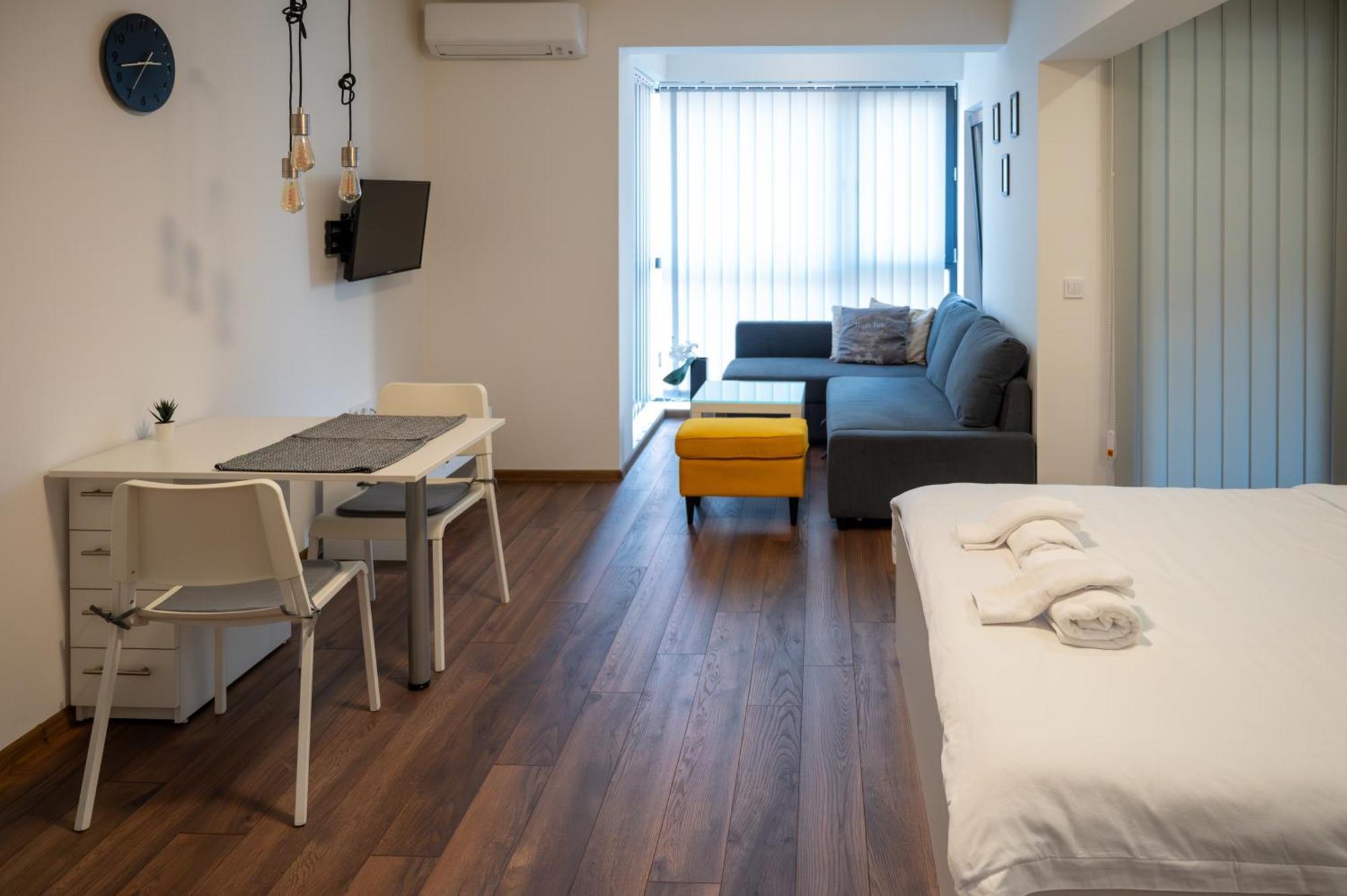 Bright Studio In The City Center София Экстерьер фото